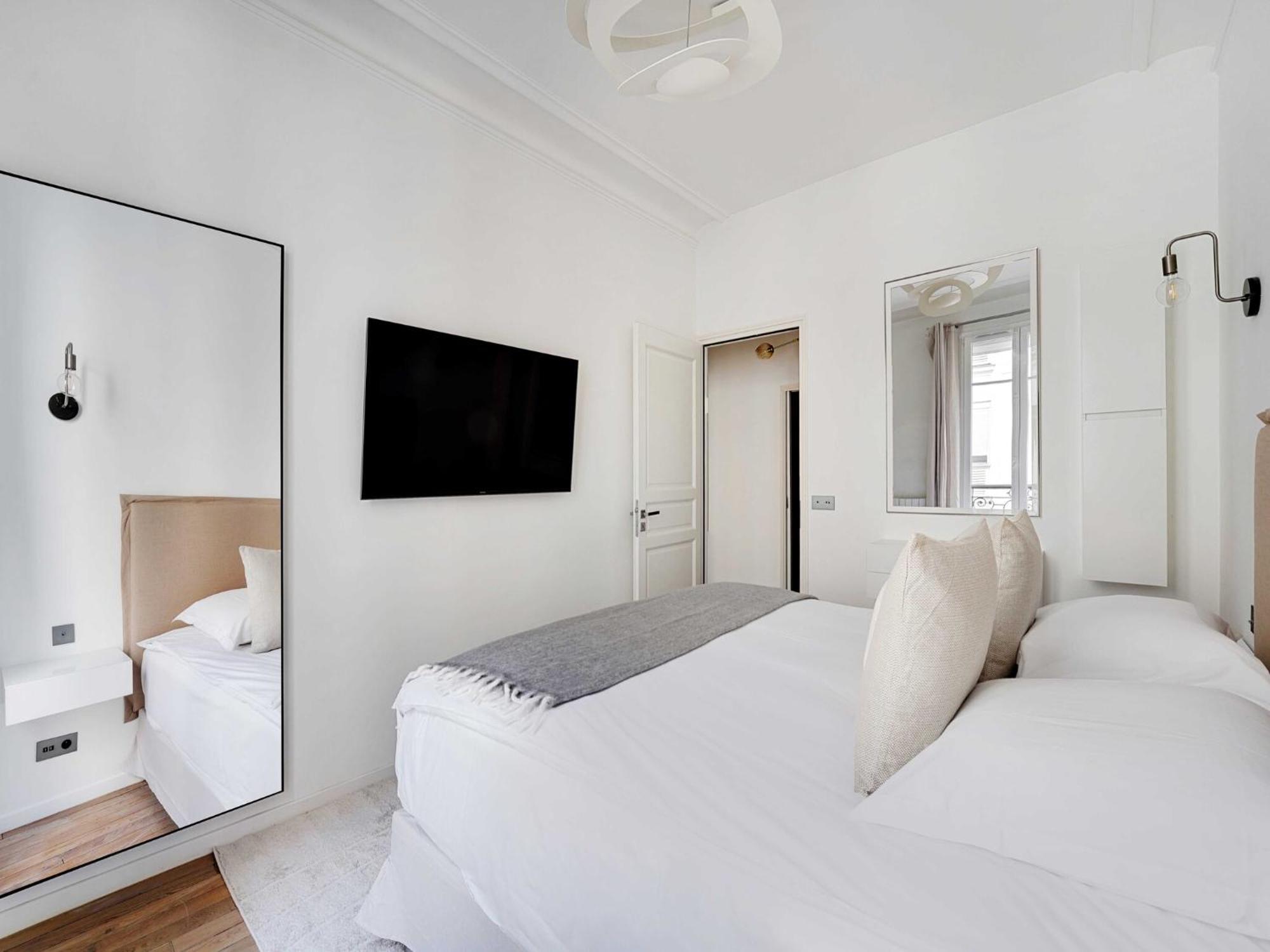 Beautiful - 2bd 4p - 16eme Avenue Foch Apartment